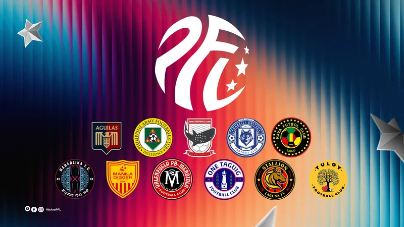 Cầu thủ Philippine Army đang tranh chấp bóng với cầu thủ Manila Digger trên sân cỏ Cầu thủ Philippine Army đang tranh chấp bóng với cầu thủ Manila Digger trên sân cỏ