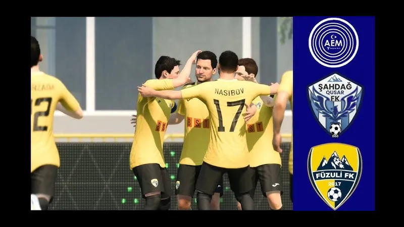 Cầu thủ của Sahdag Qusar vượt qua cầu thủ của Turan Tovuz trong trận đấu bóng đá